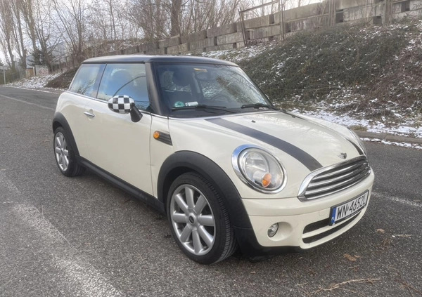 MINI Cooper cena 17900 przebieg: 173000, rok produkcji 2008 z Warszawa małe 37